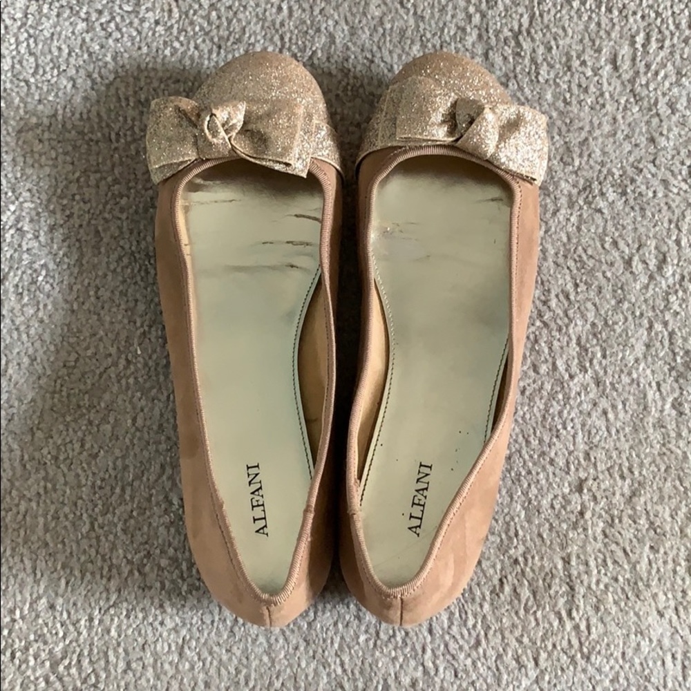 Alfani Gold Bow Flats